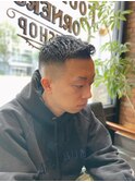 スキンフェードツーブロック刈り上げジェットモヒカンマンバン