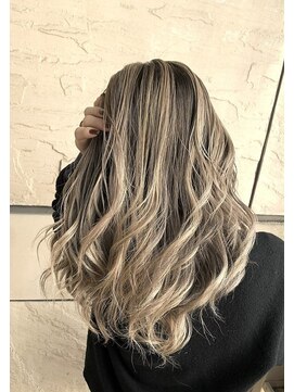 アフィナー(Afinar) 【HIRO カラー】ブロンドエアタッチバレイヤージュ