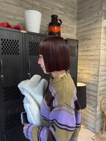 ヲタク(wotaku.)&nbsp;レッドカラーワインレッド暖色カラーボブカシスカラー髪質改善