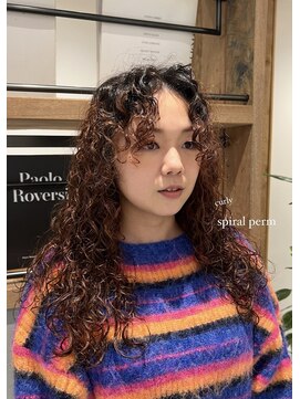 シアン 矢場町店(CYAN.) 海外のくせ毛風ハードスパイラルパーマ！