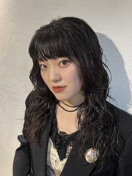 ヴィッカエコル (vicca 'ekolu) エアリーロングパーマ/パーマ／スパイラルパーマ/お洒落パーマ