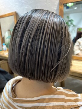 ロア インターナショナル 新宿店(LoA International) 【LoA】バレイヤージュ切りっぱなしボブハイライトグレージュ