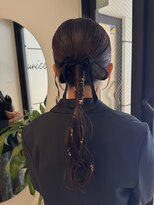 ユニコ(unico)&nbsp;ヘアアレンジ/タイト網下ろし