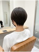 襟足スッキリ大人ショートヘア