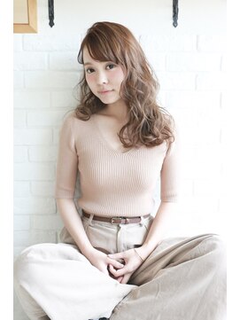 サロン ド ユーア(salon de yuua) 広島市中区大手町美容院　ウォームブラウン　ロングパーマヘア