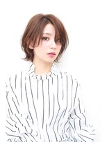 シェール(cher)&nbsp;大人可愛い耳かけショートボブ【IKUKA】