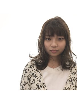 アローズソワン(HELLO'S SOIN) ロブ×外国人風ハイライト