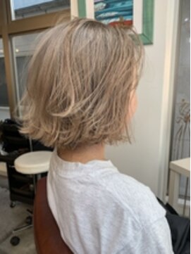 ソルトウォーター(SALT WATER) Whitebeigeミニボブ