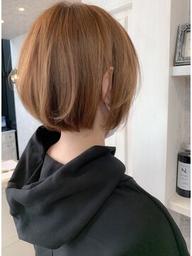 キャアリー(Caary) 福山市ショートボブ人気Caaryハイライトハニーベージュ♪