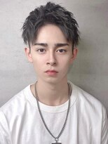 アップバング　ツイスパ　スパイキーショート　メンズ　眉毛