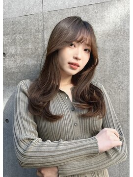 アンサム 二子玉川店(UNSOME) 【二子玉川】セミロングレイヤー/オリーブベージュ