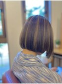 切りっぱなしボブバレイヤージュエアタッチハイライトカラー