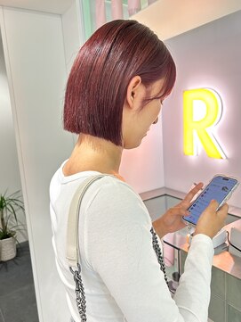 アール 横浜(R) MAKI【トレンドピンクレッドカラー×ラインボブ＊】