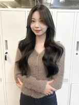 アリュウル 表参道 青山(Allure) 大人可愛いレイヤーカット×オリーブベージュ/小顔盛れヘア