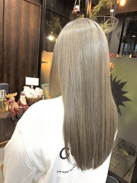 リノナ(Linona) ロングショートワンカールパーマカーキグレージュ前髪錦糸町