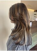 外国人風ハイレイヤースタイル