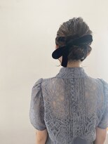 ヘアーアンドメイクアップモパ シニヨンアレンジ