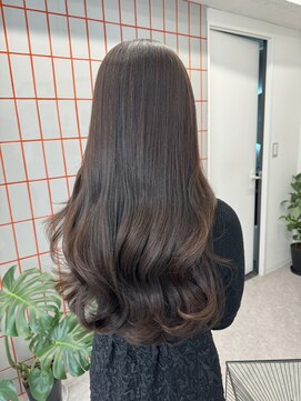 ペレ 栄 アネックス(PELE栄ANNEX) 韓国 くびれロング レイヤー ワンホンヘア 小顔前髪