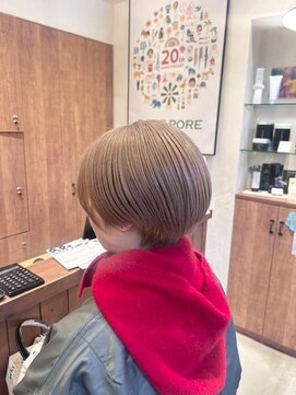 ポレポレハッピーヘアワーク POREPORE HAPPY HAIR WORK POREPORE 【谷保/国立】ショートボブ ハイトーン