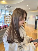柔らかベージュ×王道レイヤー