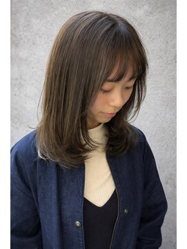 ピース バイ シータ(PEACE by CITA) 柔らかオリーブベージュ×レイヤーミディ20代30代40代