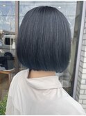 切りっぱなしボブ×ネイビーグラデ