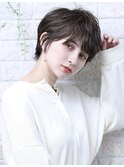 ダークアッシュorピンクベージュのボブルフクールショート