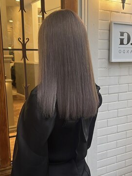 ログ オモテサンドウ(L.O.G OMOTESANDO) 『 ケアブリーチ 』ラベンダーアッシュ 10代20代 表参道