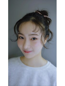 シア(sia) ルーズなアップスタイル/ヘアセット