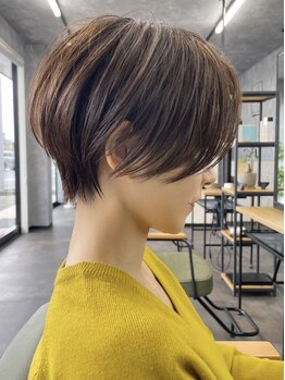 似合わせカットとデザインカラーの相乗効果を＊立体的フォルムで動きを演出◎家でも扱いやすいヘアをご提案