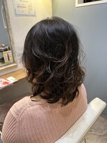 マイン ヘアアンドリラックス(mine)&nbsp;セミロングパーマスタイル