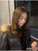 ミルクティーアッシュグレージュミディアムロングウルフ30代