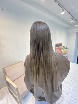 ニュート(Neut ) ブリーチ1回/グレージュ/ハイトーン/ベージュ