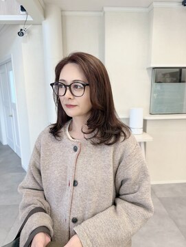 大人の綺麗めレイヤースタイル