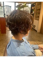 ビハインドザカーテン(BEHIND THE CURTAIN)&nbsp;くせ毛風ニュアンスパーマ×ハンサムショートボブ×レイヤー