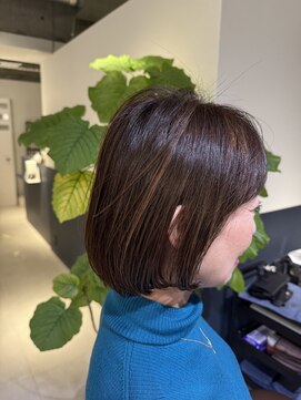 オーケストラ 南森町(Orchestra) くびれショートボブ40代50代グレイカラー白髪染め白髪ぼかし