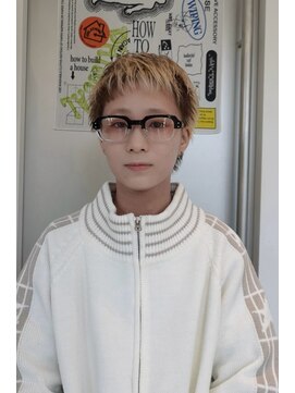 ウーズ ハラジュク(Ooze.HARAJUKU) ハッシュカットグレージュデザインカラーツートーンカラー原宿