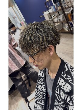 ハッシュタグネイビー 仙台駅前店(＃NAVY) スパイキーショート/波巻き/ツイスパ/仙台駅前/ツイスパ