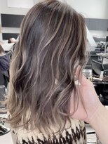 アライブ キチジョウジ(ALIVE Kichijoji)&nbsp;小顔セミウェットウェーブハイライトカラーオリーブカラー着物