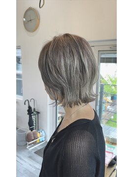 レポ(LEPO) 脱白髪染め◎くびれミディ～アッシュグレイ