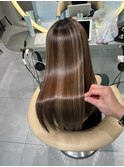 ★グレージュカラー斜めバングデザインカラーシルキー ベージュ