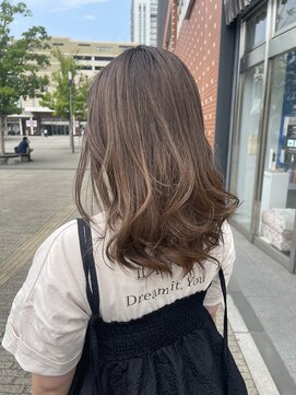 コワファースト 大分(COIFF1RST) アッシュグレージュカラー