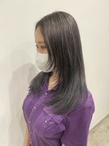 カットアンドトータルビューティ ヴァンキャトル(Cut&Total Beauty VINGT QUATRE)&nbsp;【フェイスレイヤー】ダークシルバーカラースタイル◎
