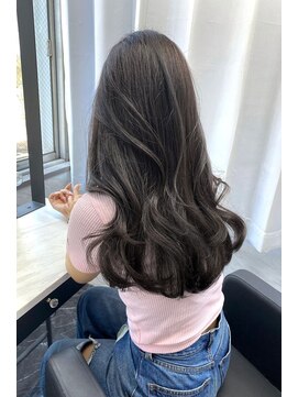 ランズ(LANDS) アッシュカラーレイヤーカット 【韓国ヘア 大阪 梅田】