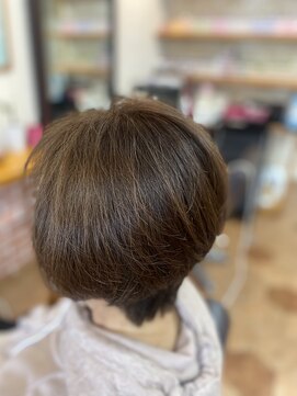 ヘアーズモアー(HAIR’S MORE) ショートボブ/白髪染め/トリートメント