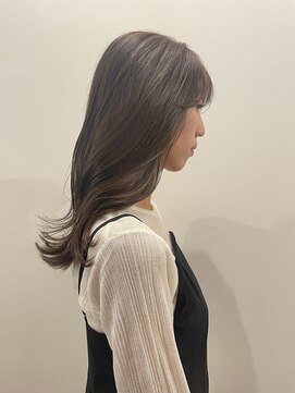 ゼンドットカラスマ(Zen.karasuma) セミロング×オリーブベージュ