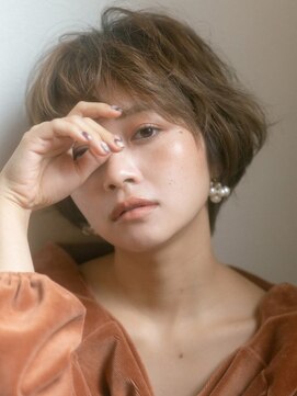 エミュ 表参道 青山(emu) 【emu井上信洋】ラフで軽やか抜け感パーマショート【エミュ】