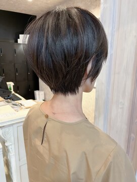 福山人気20代30代40代くびれショートスタイルダークブラウン小顔