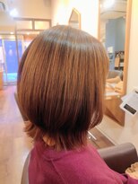 フリージア(freesia) 30代40代50代/艶髪ボブレイヤー/大人ミディアム