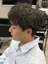 リオールバイニアウ(RE:ALL by Niau) MEN’S HAIR/波巻きツイストスパイラル/リバースセンターパート